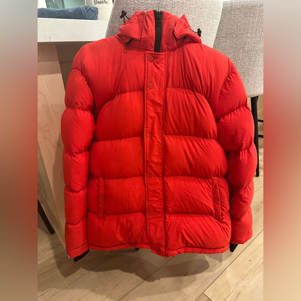 TNA Aritzia Super Puff